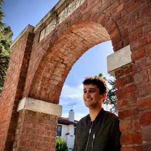 Meet your Posher, Syed